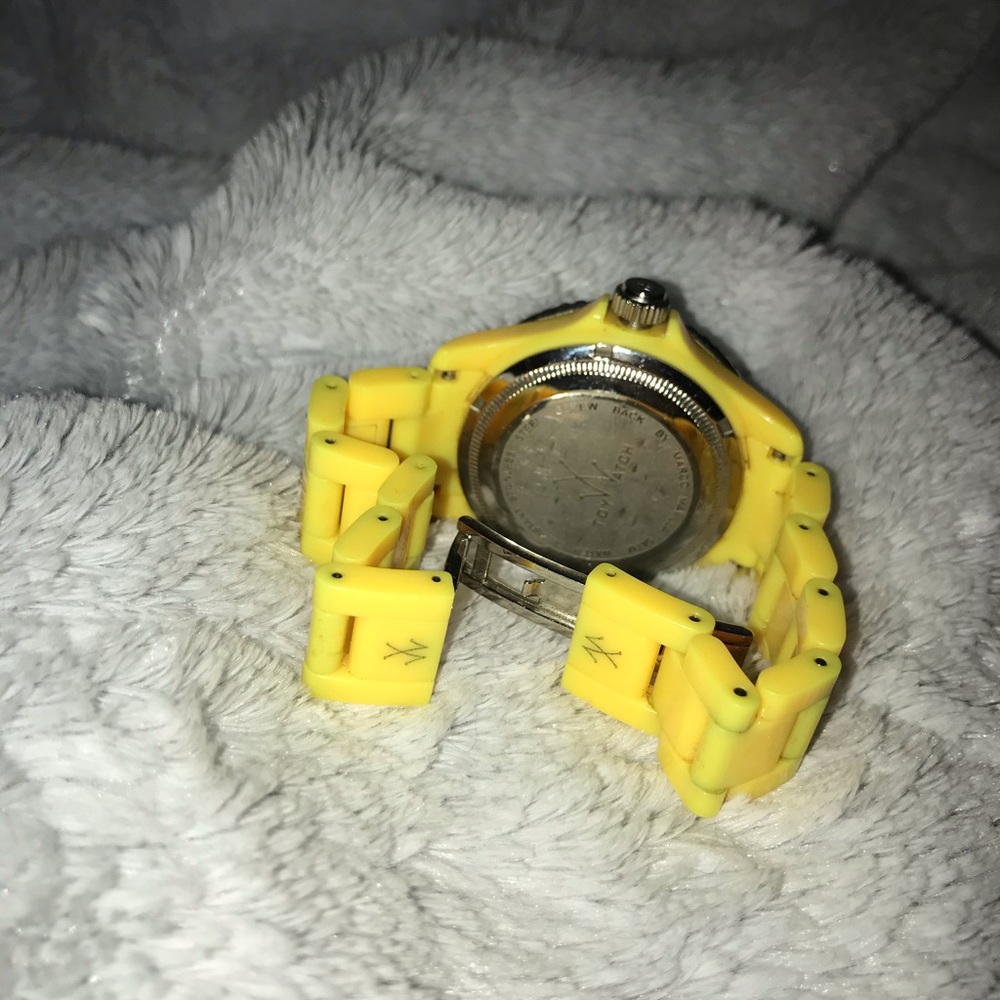 Designer Toy Watch - Picture 4 of 5